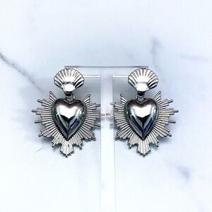 New Silver Milagro Corazon Sacred Heart Dangle Earrings Dangle‎ Queen Halloween